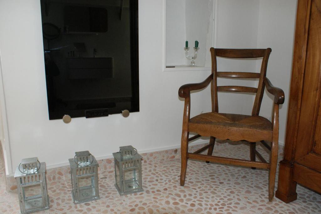 Chateau De La Fresnaye Bed & Breakfast Saint-Aubin-de-Luigne Room photo
